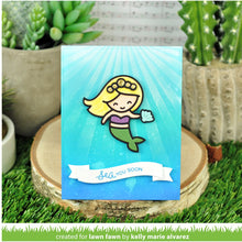 Load image into Gallery viewer, Lawn Fawn - Sunray Background Stencil