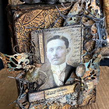 Load image into Gallery viewer, Sizzix - Tim Holtz - 3D Texture Fades Embossing Folder - Foliage