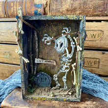 Load image into Gallery viewer, Sizzix - Tim Holtz - Thinlits Dies - Mr. Bones Colorize
